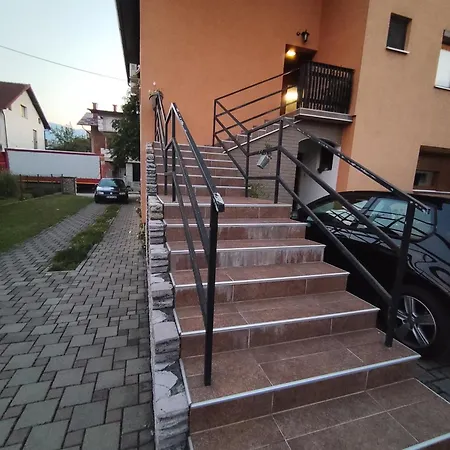 Lidija Apartman